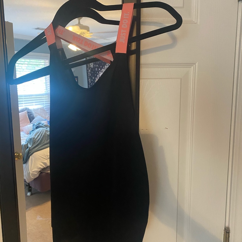 black nike sports tank